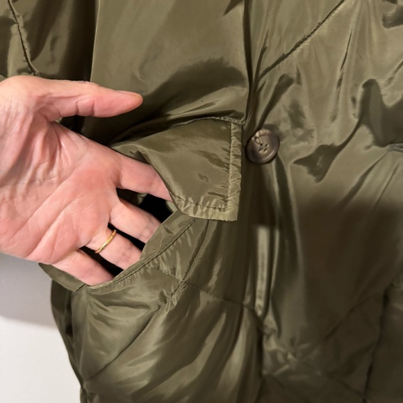 Free People Ella Puffer Puffa Jacket Olive Green Quilted Slouchy Lightweight-M - Picture 7 of 16